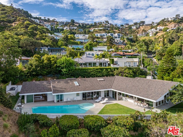 1667 Rising Glen Road, Los Angeles