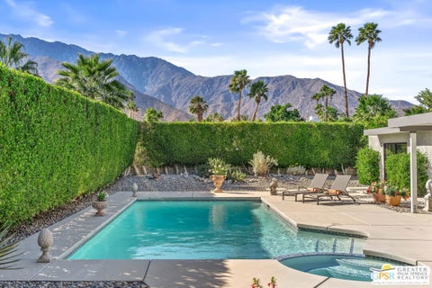 Photo of 805 E El Cid, Palm Springs, CA 92262 (MLS # 26989475PS)