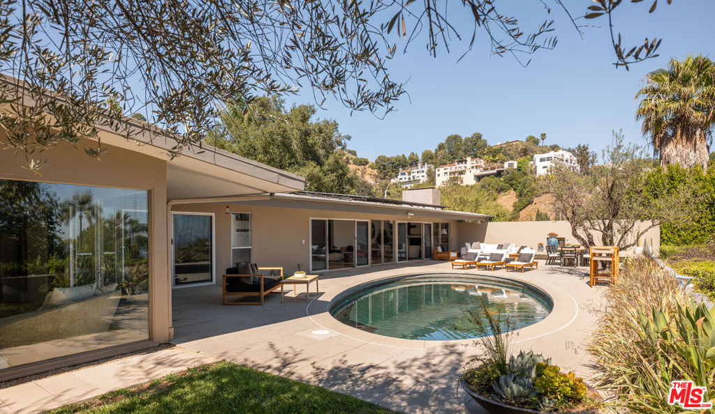 1813 Marcheeta Place