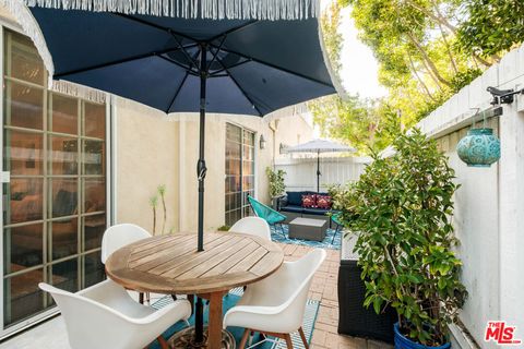 11445 Moorpark Street 8 Studio City CA 91602