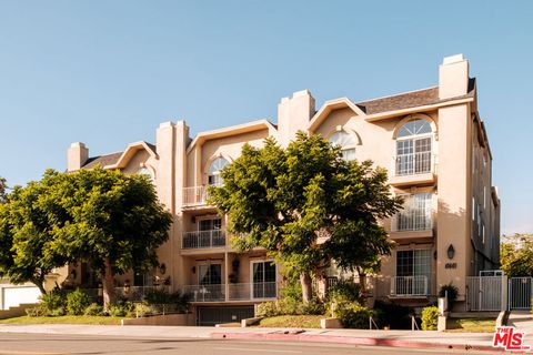 11445 Moorpark Street 8 Studio City CA 91602