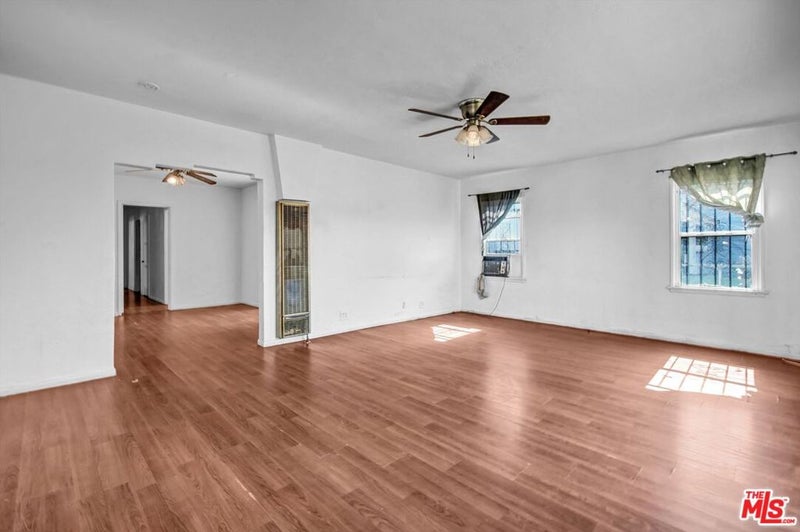 4115 W 102nd Street