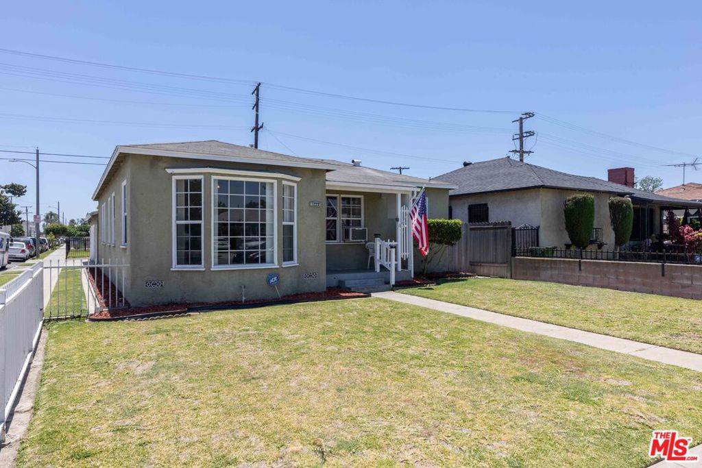 1220 E Palmer Street