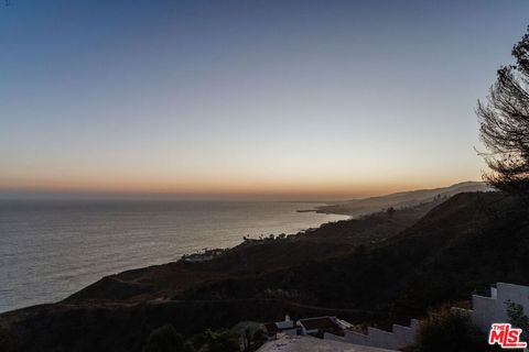 20799 Cool Oak Way Malibu CA 90265