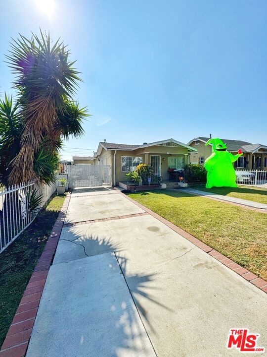 744 W 107th Street