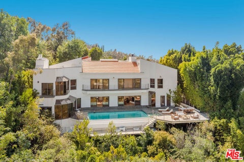 Photo of 11955 Pinnacle Place, Beverly Hills, CA 90210 (MLS # 26844809)