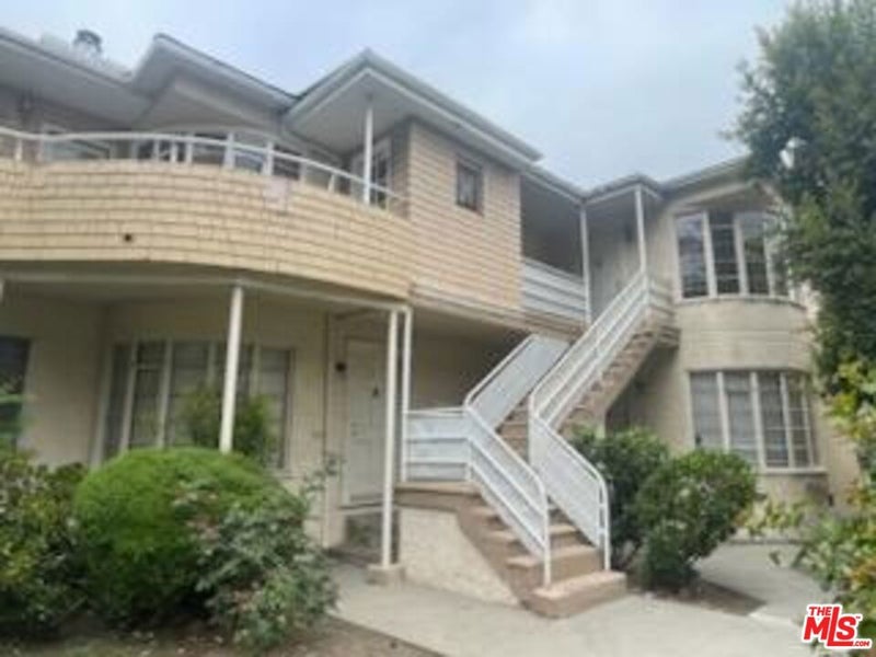 3757 Los Feliz Boulevard