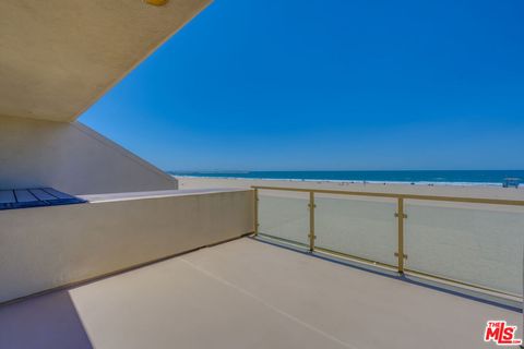 Photo of 2 Ketch Street #204, Marina Del Rey, CA 90292 (MLS # 25604611)