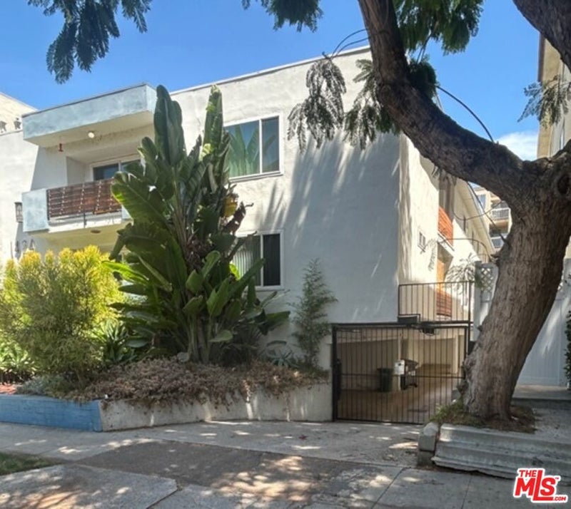 1424 Greenfield Avenue