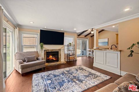 12339 Carl Street Pacoima CA 91331