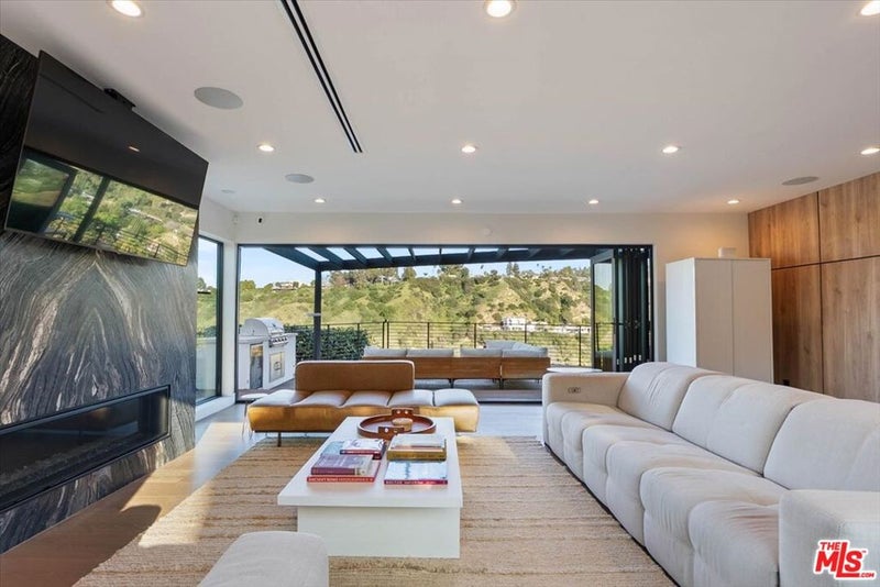 3820 Scadlock Lane