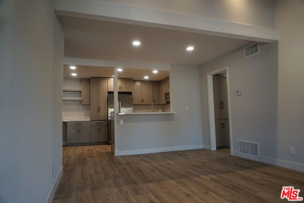 1300 Saratoga Avenue 2009