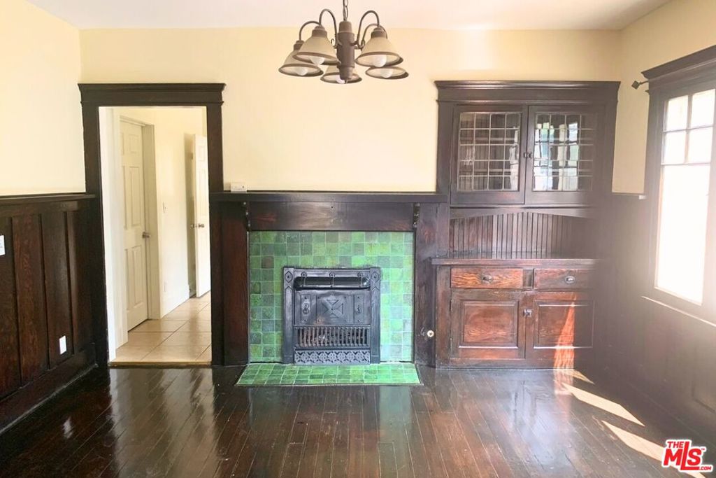 1228 S Catalina Street