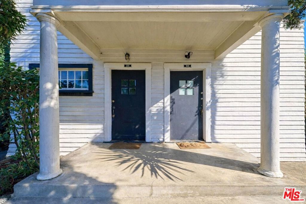 1228 S Catalina Street