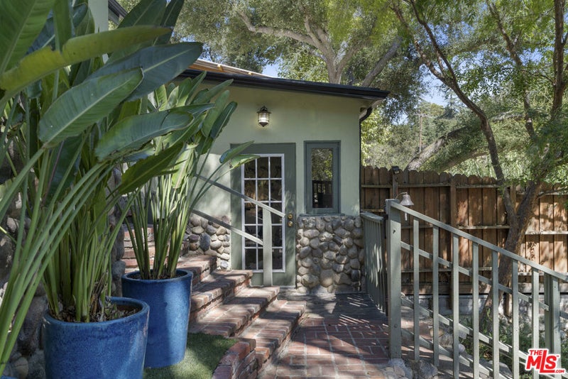1367 Oakwood Drive