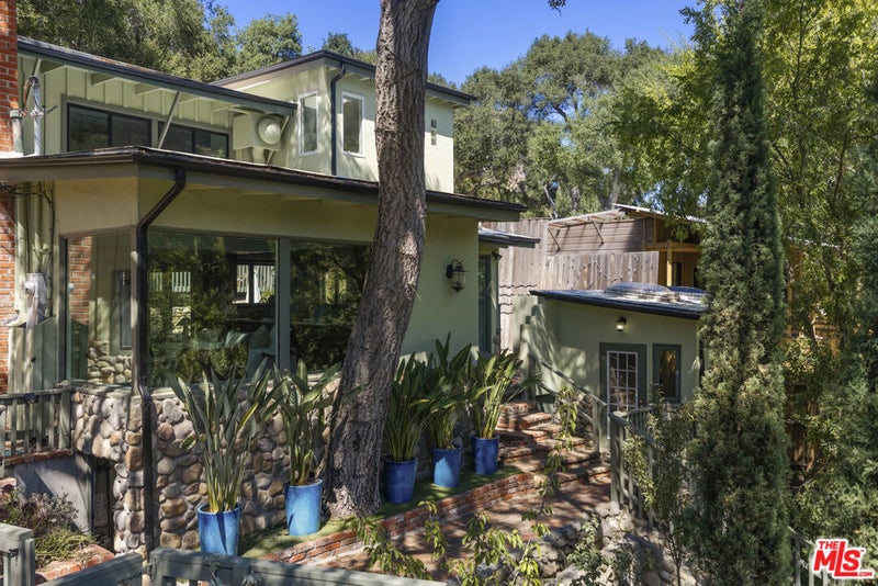 1367 Oakwood Drive