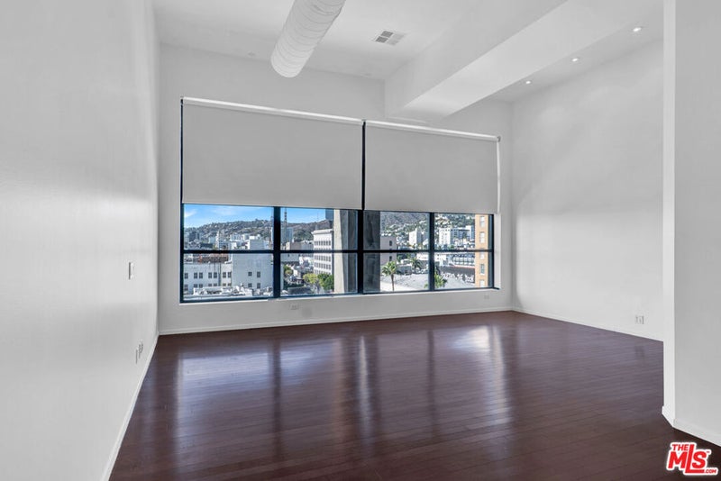 1645 Vine Street 711