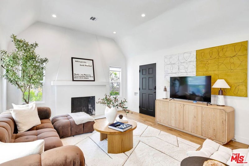 1363 S Curson Avenue