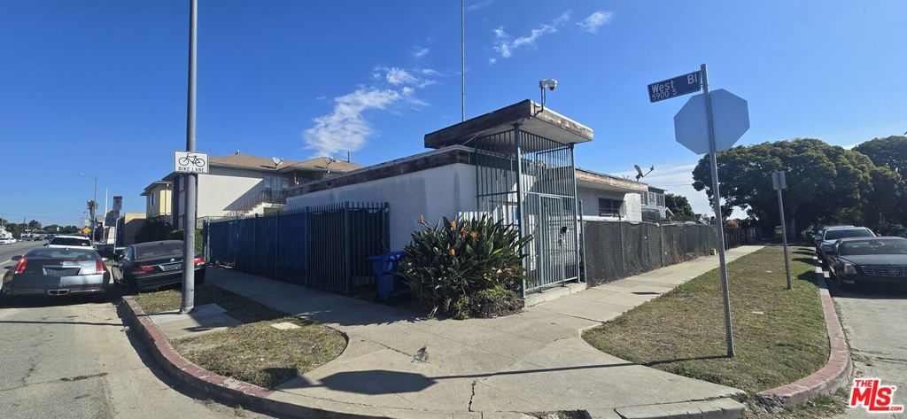 5924 West Boulevard