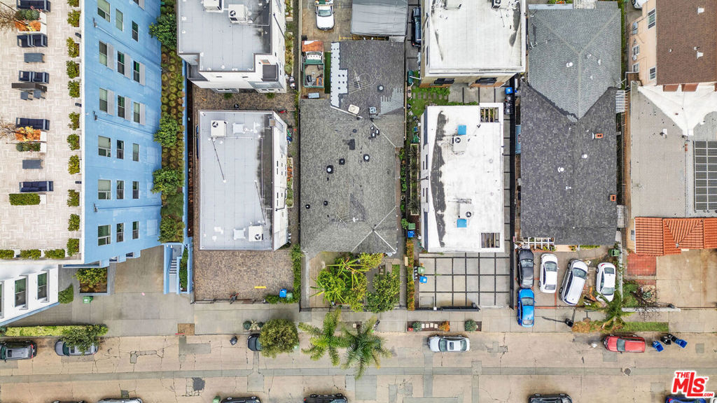 644 N Serrano Avenue