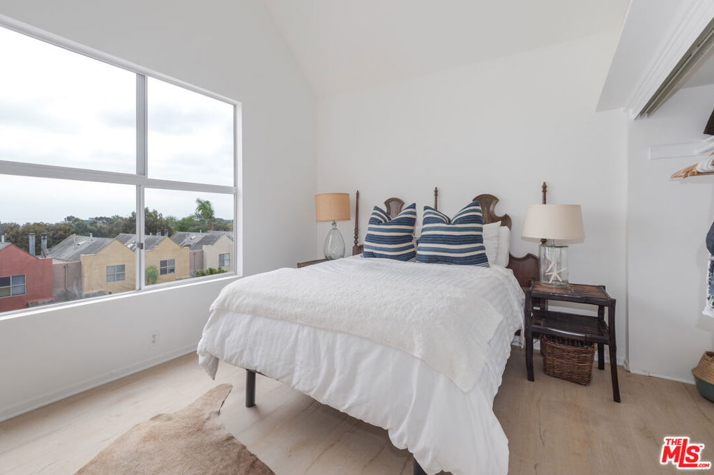 28711 Pacific Coast Highway 6