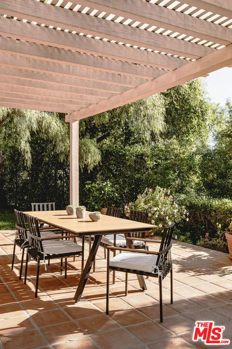 Santa Barbara, California 93108, United States, 3 Bedrooms Bedrooms, ,3 BathroomsBathrooms,Residential,Active,222674