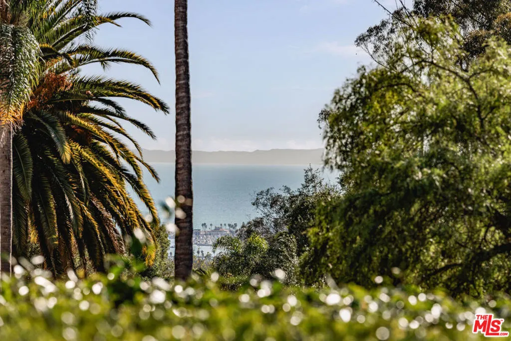 Santa Barbara, California 93108, United States, 3 Bedrooms Bedrooms, ,3 BathroomsBathrooms,Residential,Active,222674