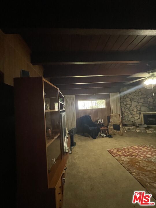 2934 Hillcrest Drive