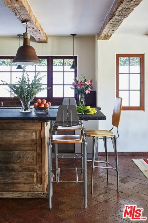 Los Angeles, California 90049, United States, 4 Bedrooms Bedrooms, ,3 BathroomsBathrooms,Residential,Active,254863