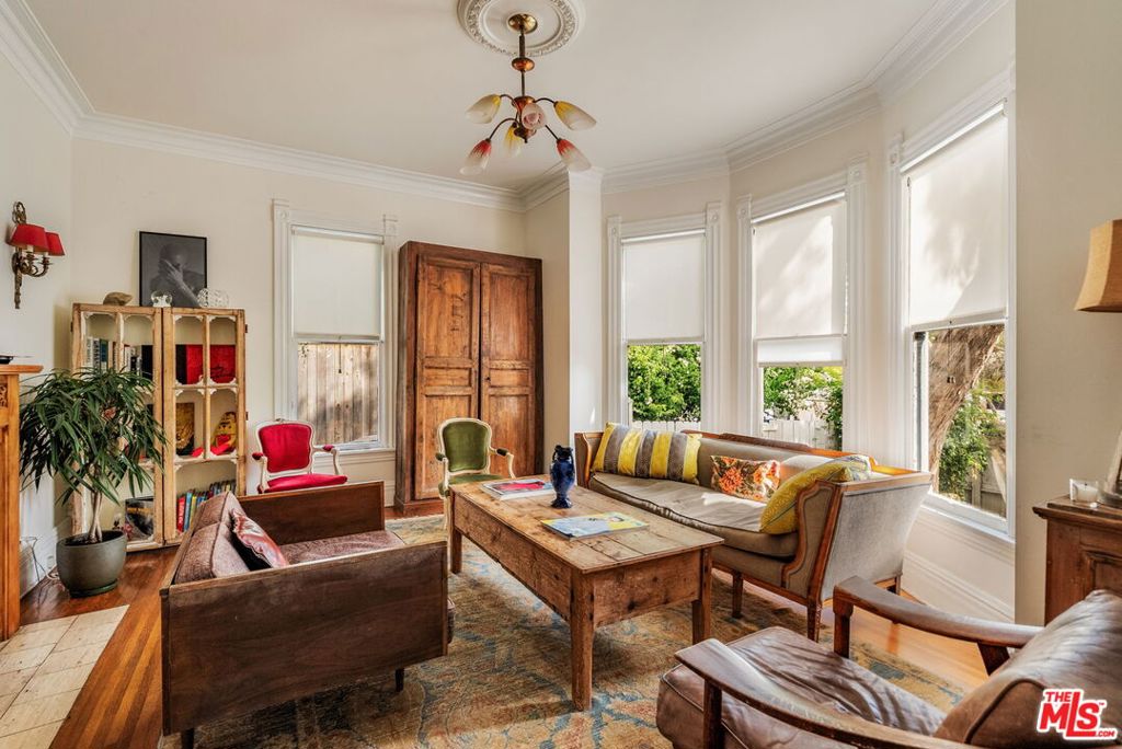 Properties 1 2601 2nd Street