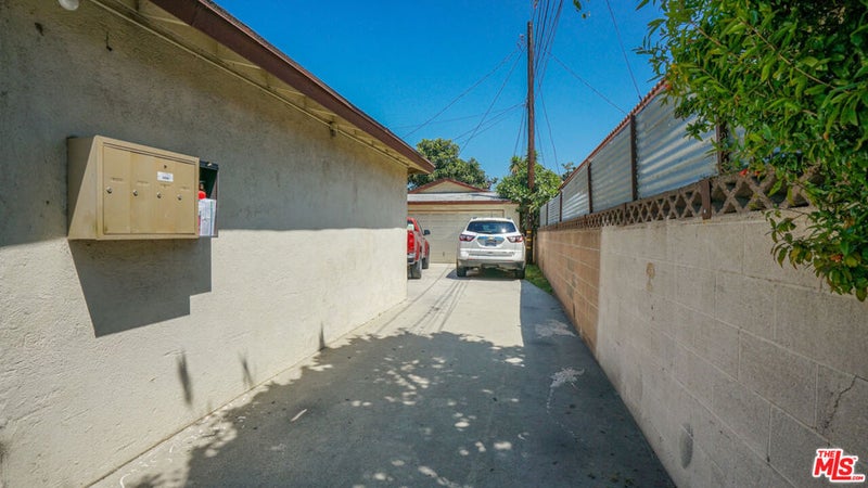 3847 W 110th Street