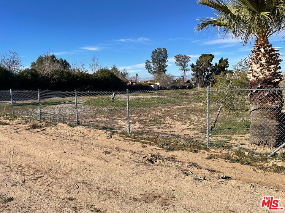 12399 E AVE V-12