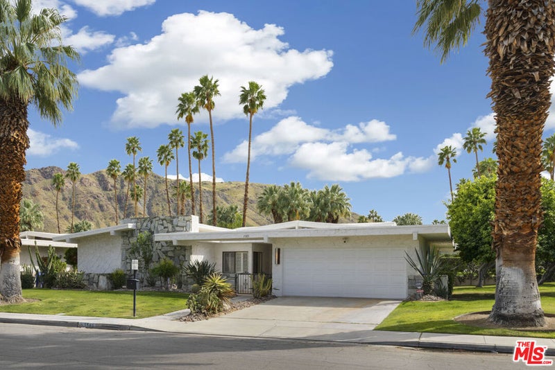 1585 E Sierra Way
