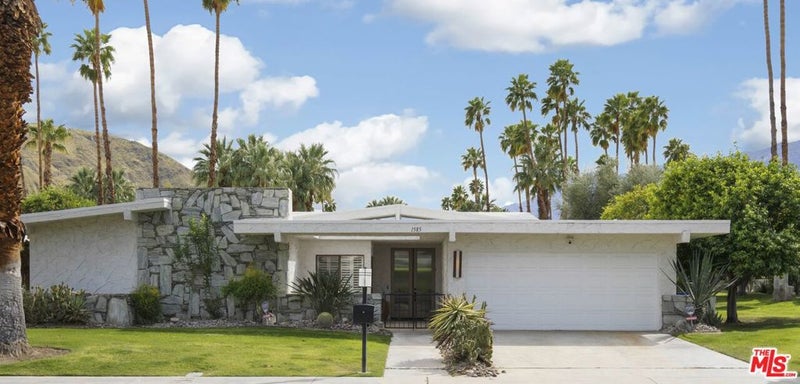 1585 E Sierra Way