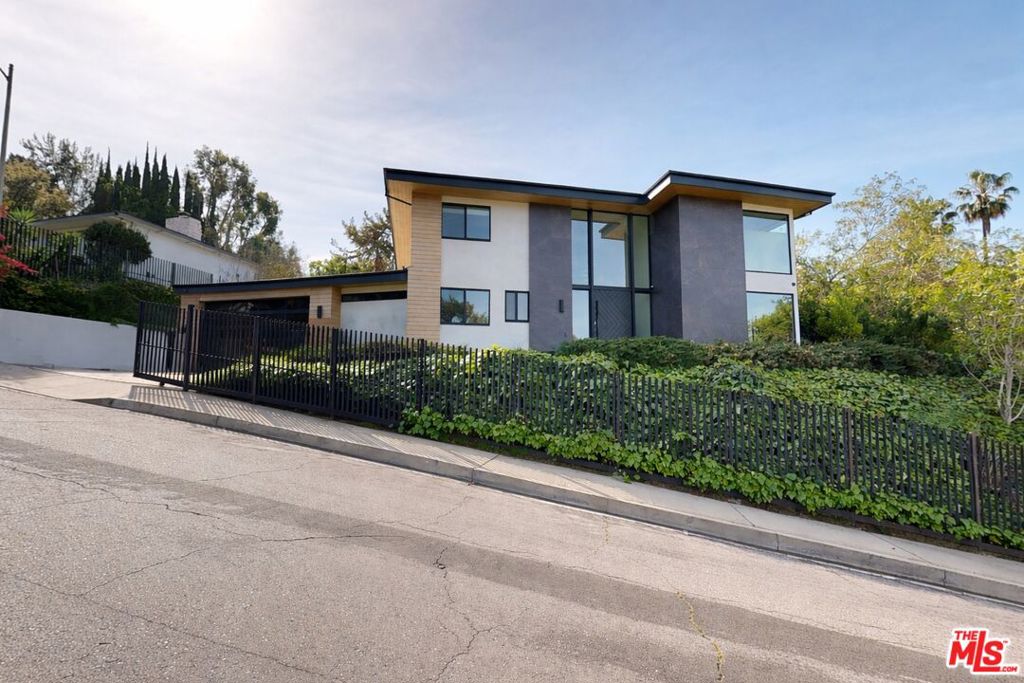 11428 Dona Lola Drive