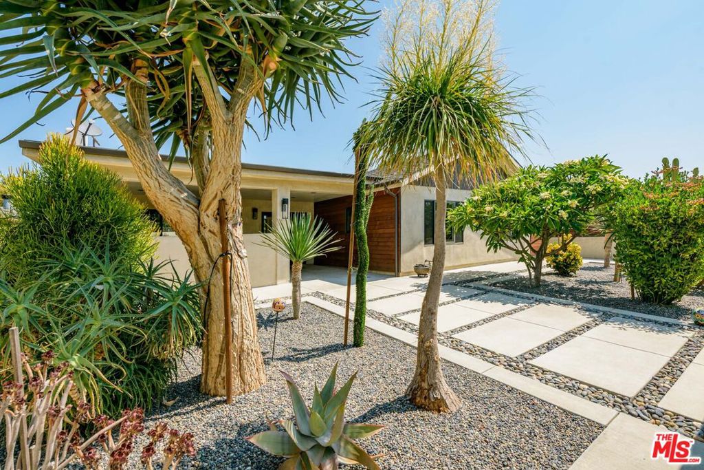 18839 Plummer Street