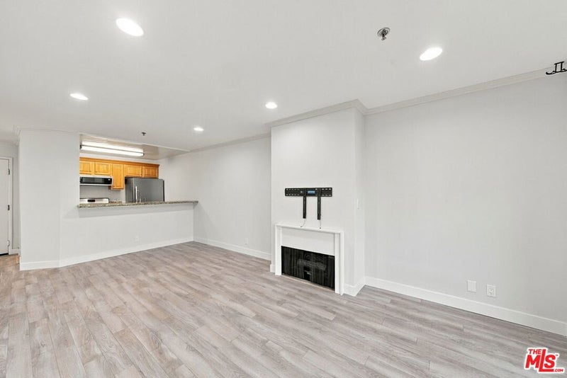 4401 Sepulveda Boulevard 208