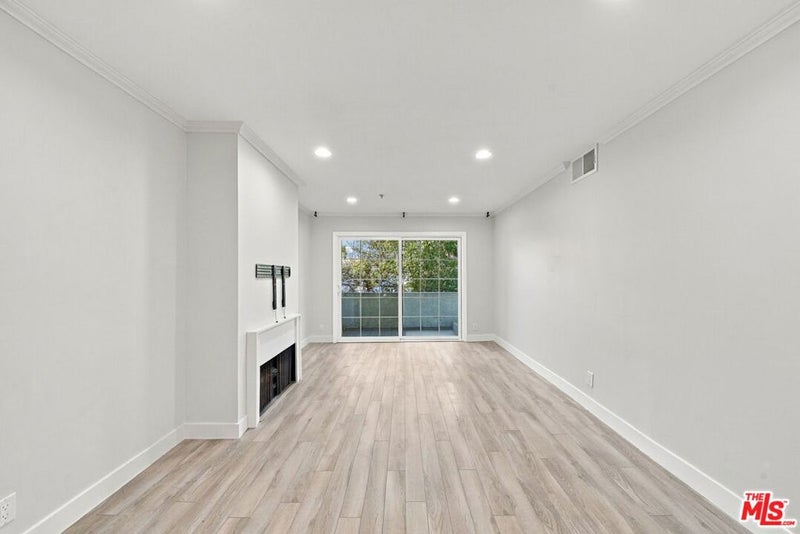 4401 Sepulveda Boulevard 208