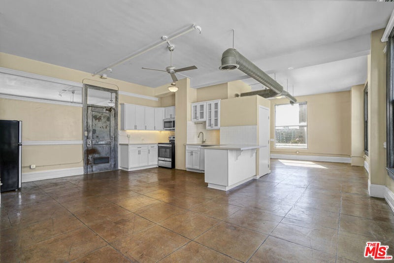 108 W 2nd Street 309