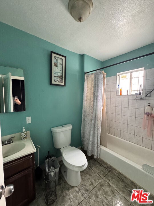 214 N Alvarado Street 2