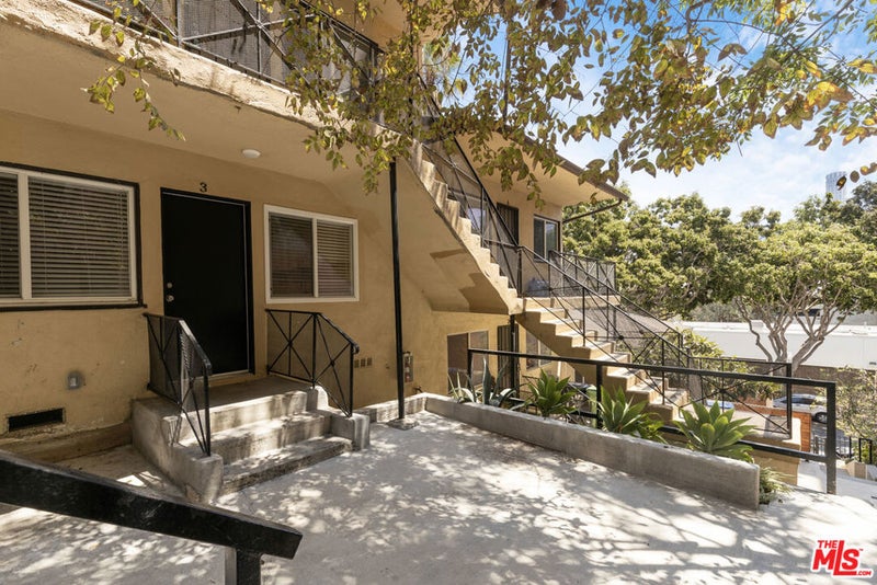 415 Loma Drive