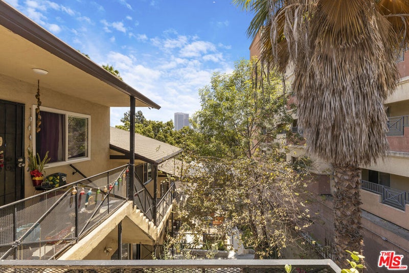 415 Loma Drive