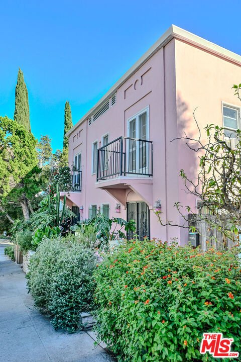 6104 Winans Drive