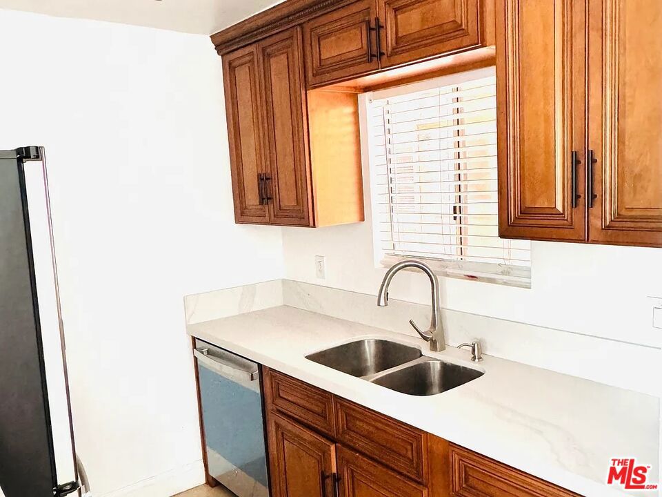2507 E 15th Street 104