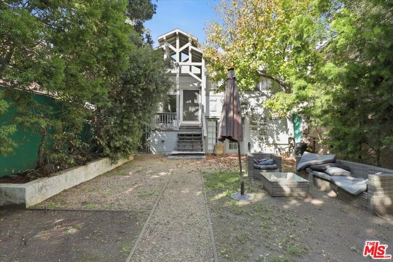 109 Dudley Avenue