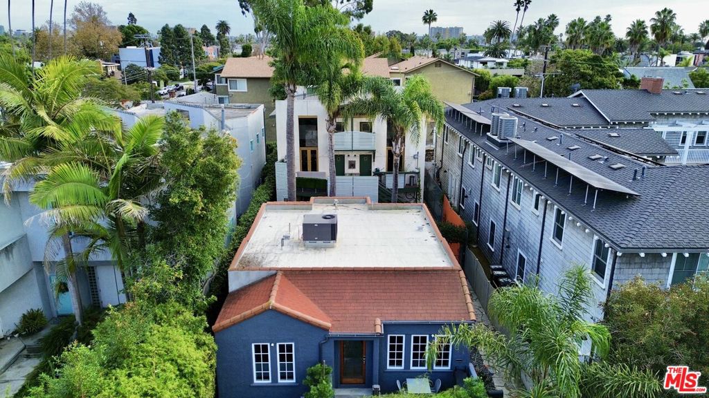 558 San Juan Avenue