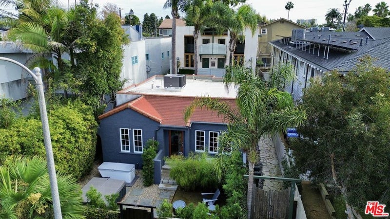 558 San Juan Avenue