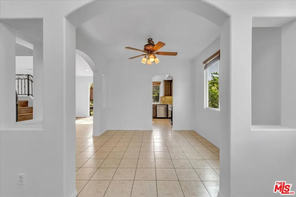 Winnetka, California 91306, United States, 4 Bedrooms Bedrooms, ,3 BathroomsBathrooms,Residential,Active,234320