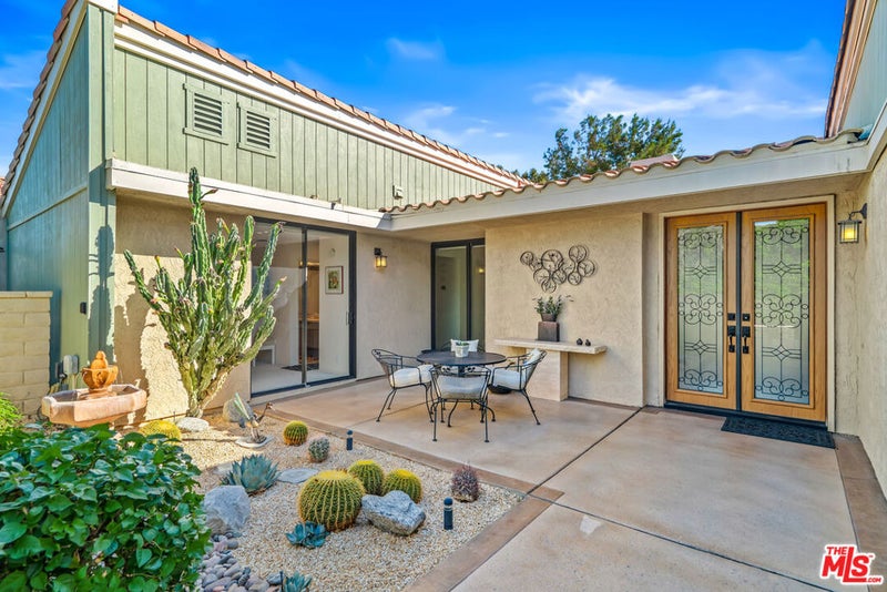 72285 Roxbury Drive