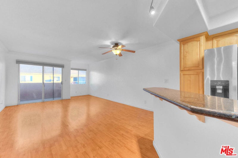 1485 Obispo Avenue 6